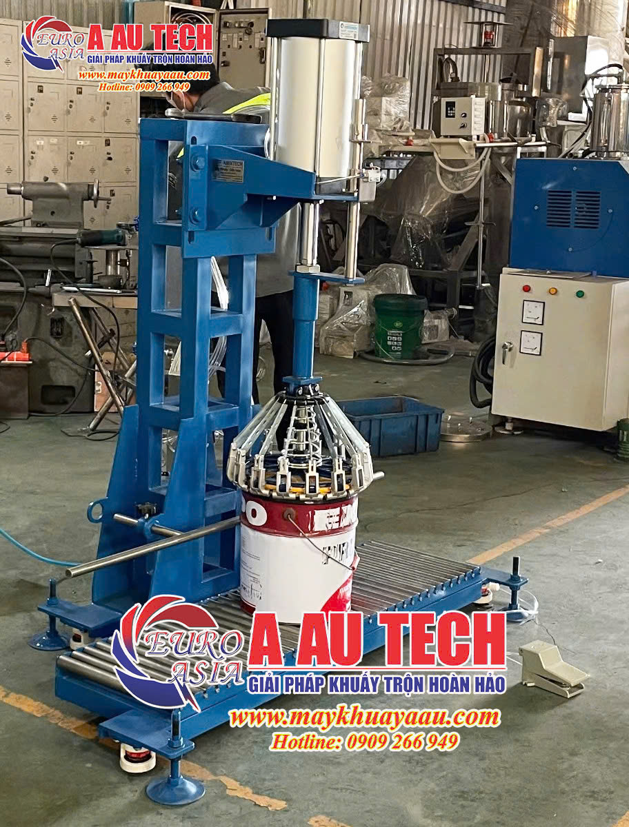 máy đóng nắp thùng nhớt 20 lít