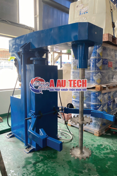 M&aacute;y khuấy h&oacute;a chất 2000L