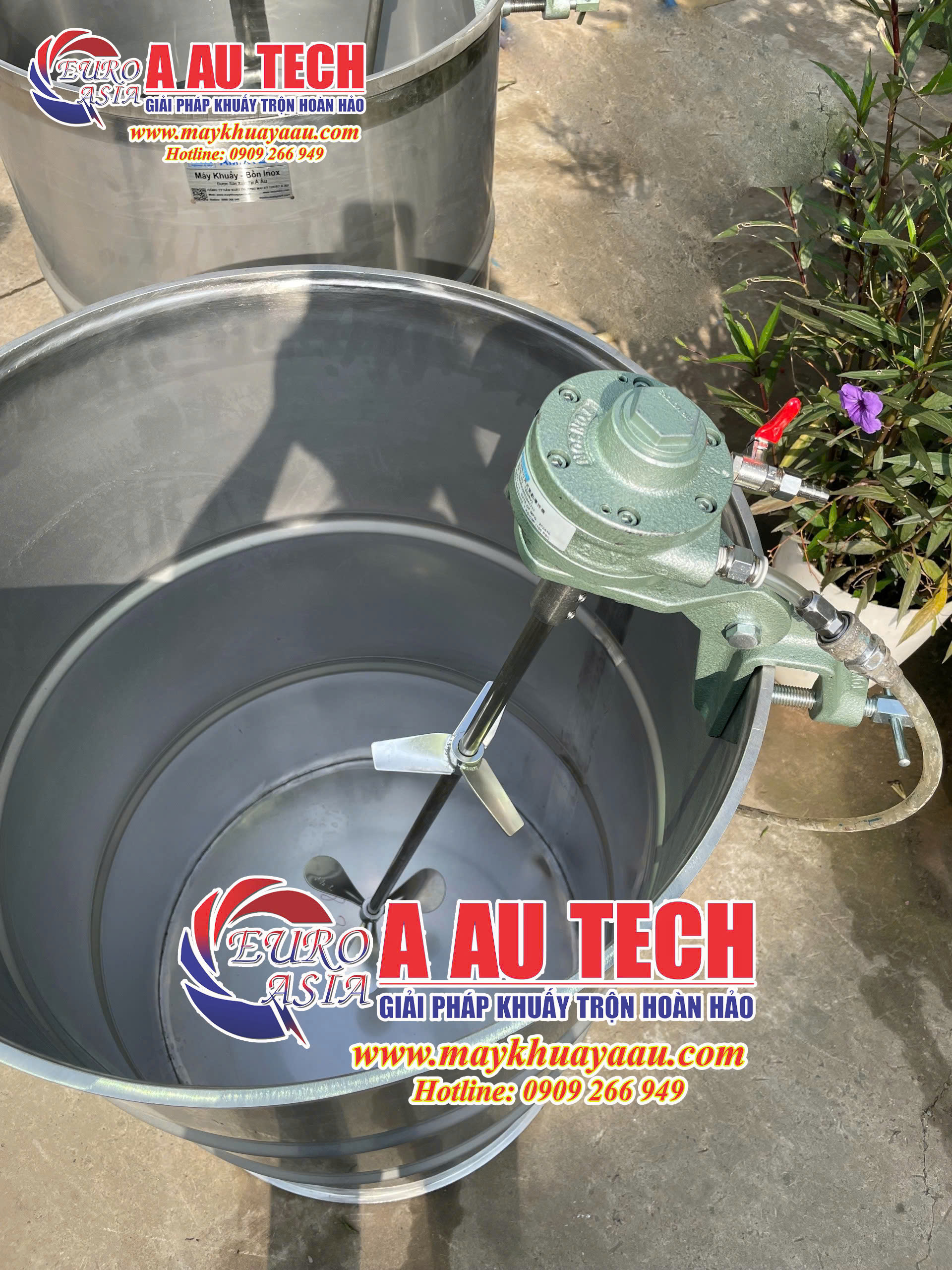 may-khuay-son-khi-nen-thung-phuy