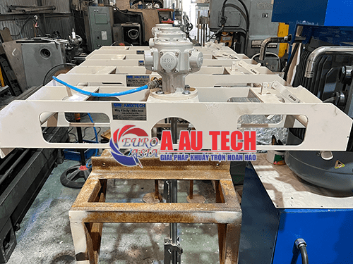 máy khuấy thùng ibc