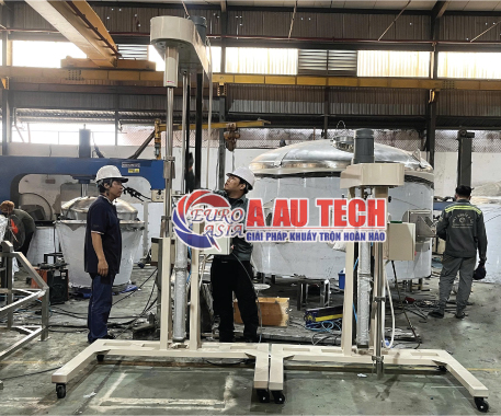 M&aacute;y khuấy th&ugrave;ng IBC n&acirc;ng kh&iacute;