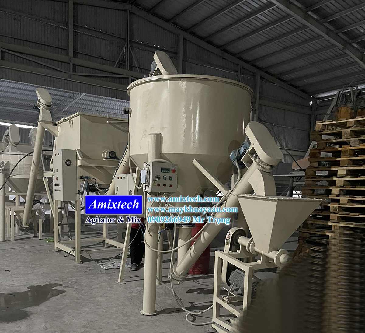 hệ thống máy trộn keo chà ron 1 tấn